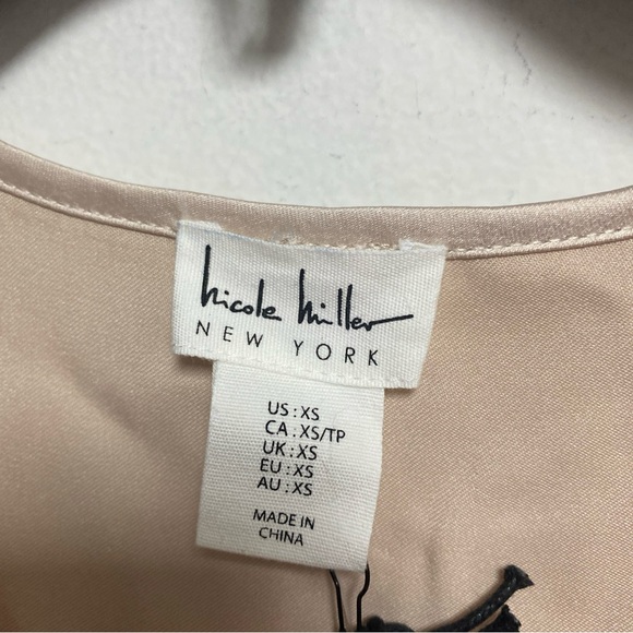 Nicole Miller Womens Tan long sleeve V Neck Blouse Size XS - Picture 3 of 6